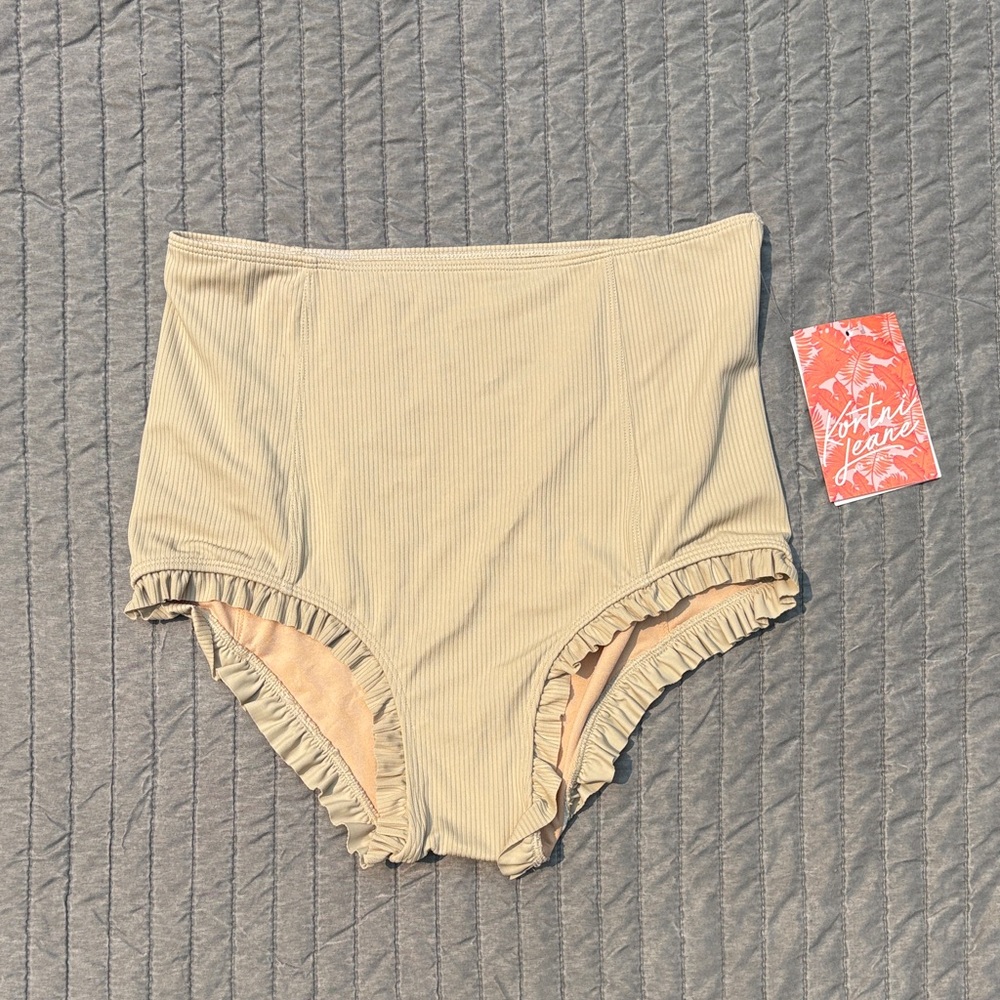 NWT Kortni Jeane bottoms size Medium